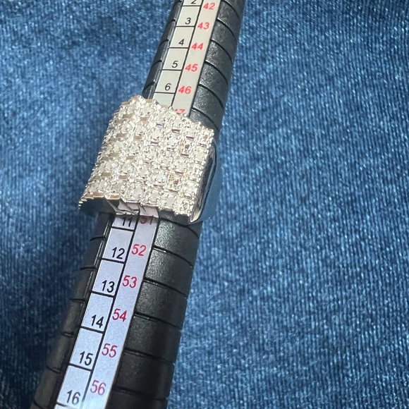 SIZE 5 JTV - Picture 3 of 10